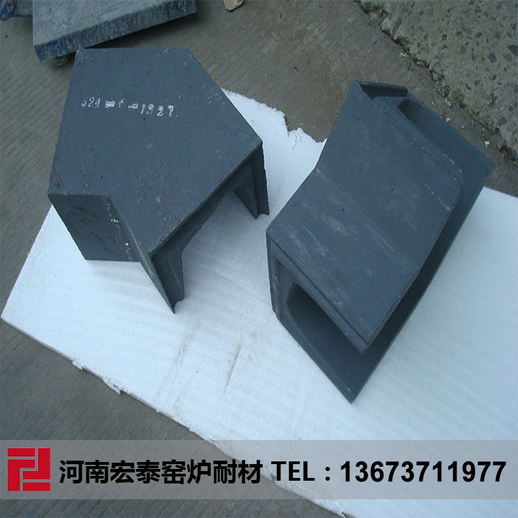 自焙電極內(nèi)部的溫度分布與應